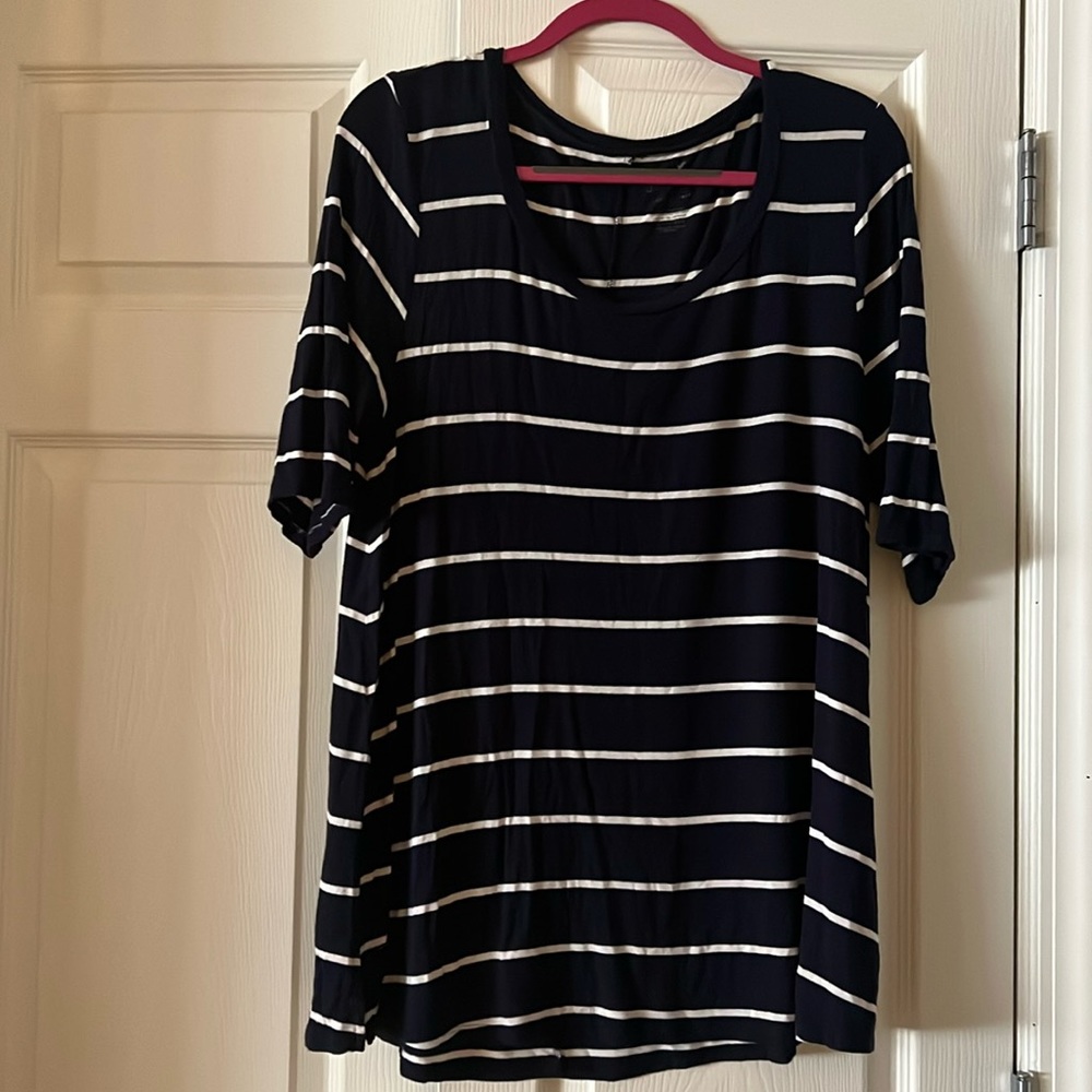 American Eagle Soft & Sexy Tee